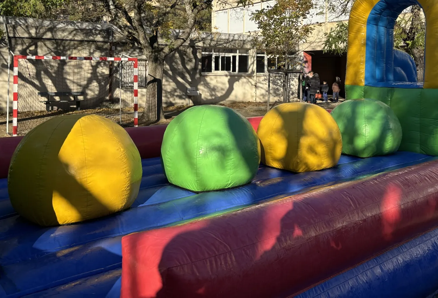 Total Wipeout gonflable installé